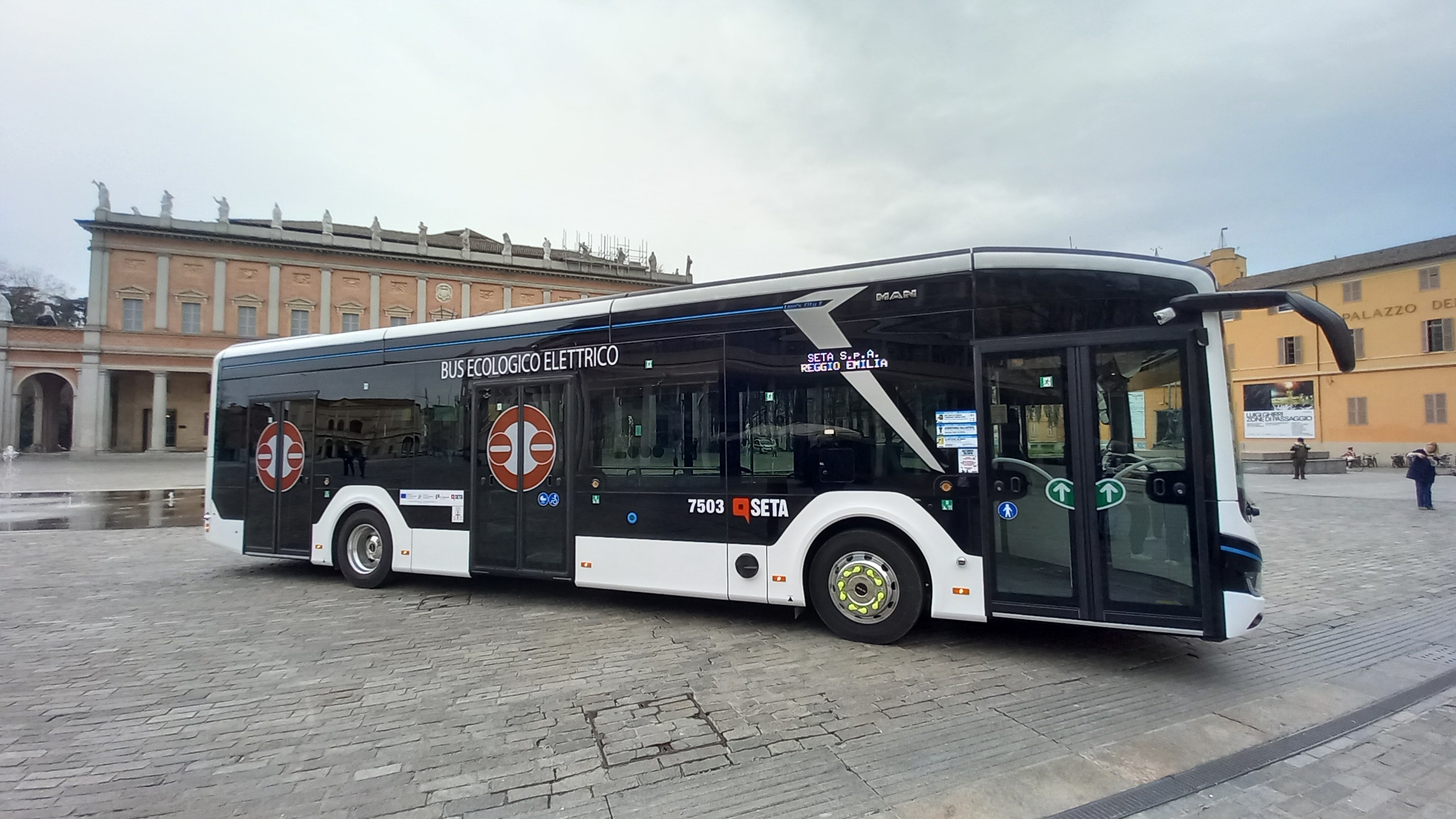 SETA_E-BUS_2.jpg